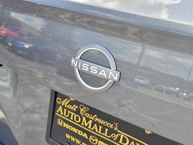 Photo of 2025 Gun Metallic Nissan Versa