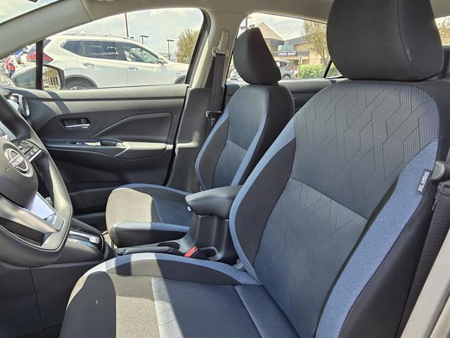 Photo of 2025 Gun Metallic Nissan Versa