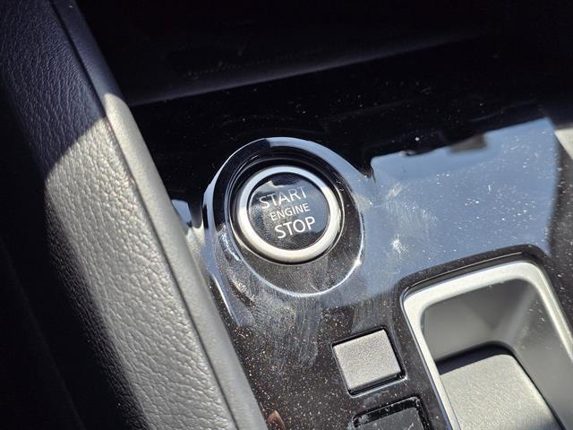 Photo of 2025 Gun Metallic Nissan Versa