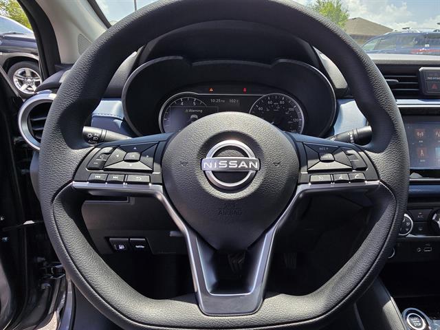 Photo of 2025 Gun Metallic Nissan Versa