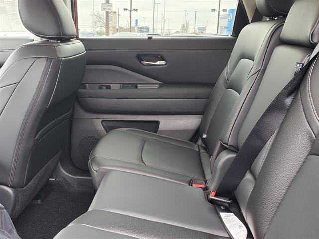 Photo of 2025 Scarlet Ember Nissan Pathfinder