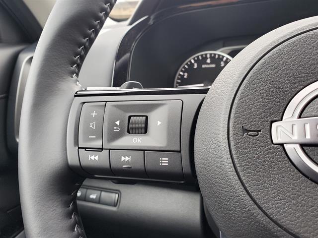Photo of 2025 Scarlet Ember Nissan Pathfinder