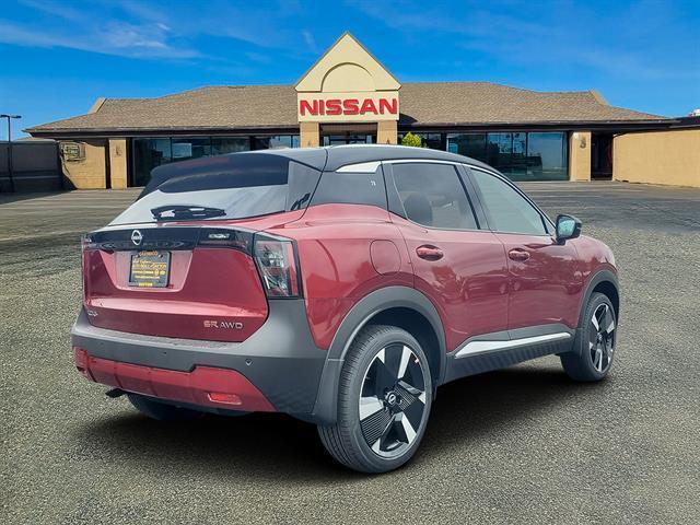 Photo of 2025 2t Red Blk Roof Nissan Kicks