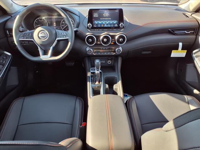 Photo of 2025 White Nissan Sentra