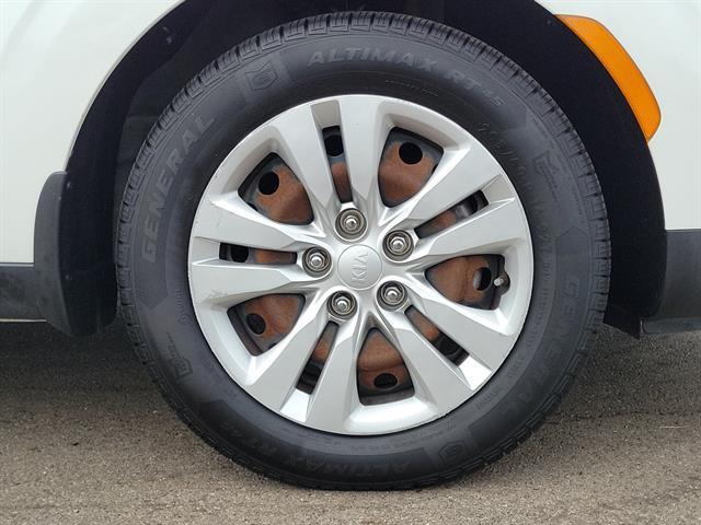 Photo of 2021 Snow White Pearl Kia Soul