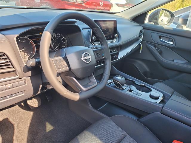 Photo of 2025 Black Nissan Rogue