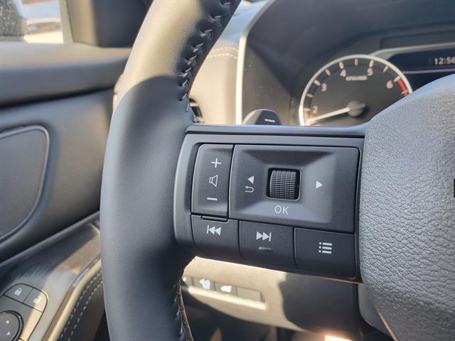 Photo of 2025 Black Nissan Rogue