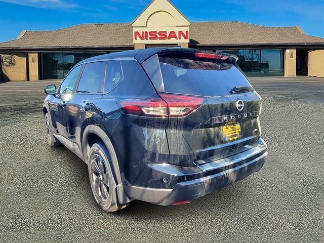 Photo of 2025 Black Nissan Rogue