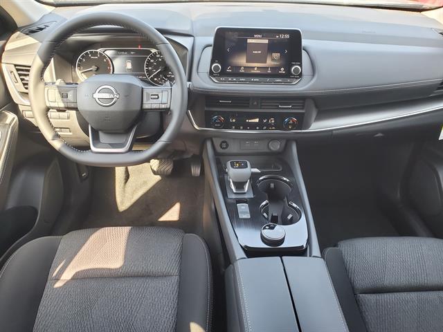 Photo of 2025 Black Nissan Rogue