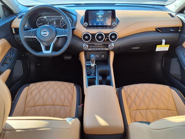 Photo of 2025 Aspen White Nissan Sentra