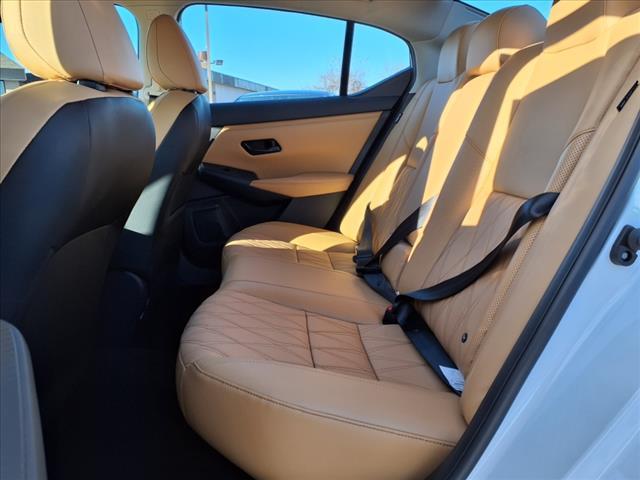Photo of 2025 Aspen White Nissan Sentra