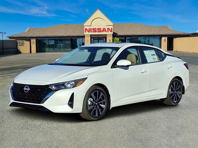 Photo of 2025 Aspen White Nissan Sentra