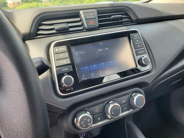 Photo of 2025 Cloud White Nissan Versa