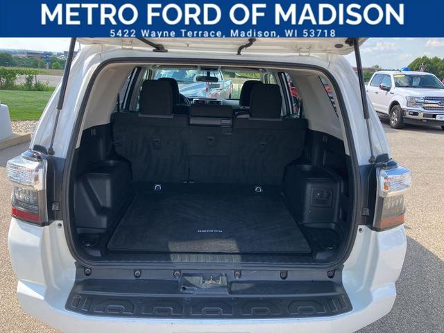 Photo of 2015 Super White Toyota 4Runner