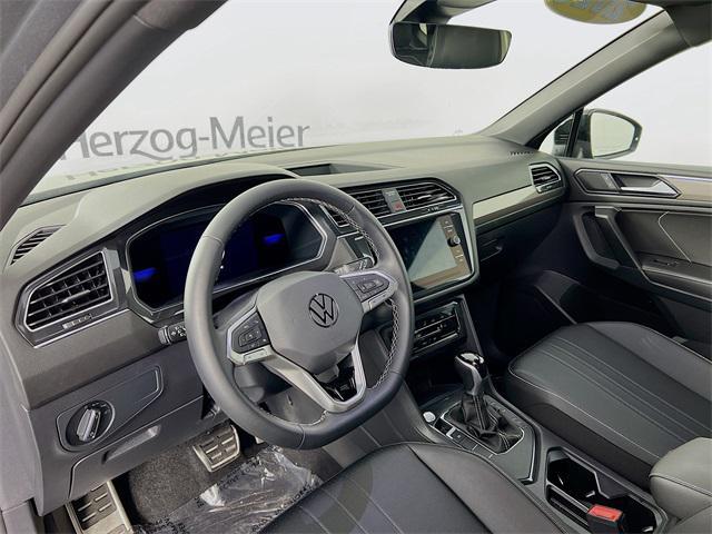 Photo of 2023 Platinum Gray Metallic Volkswagen Tiguan