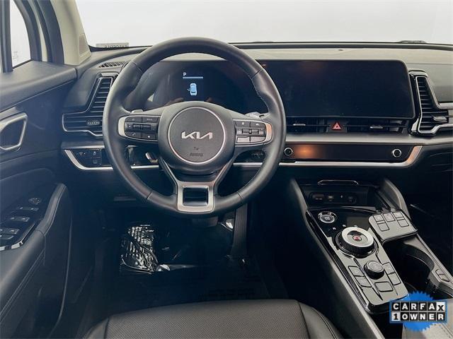 Photo of 2023 Snow White Pearl Kia Sportage Hybrid