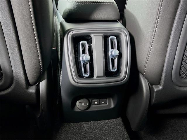 Photo of 2025 Crystal White Pearl Volvo XC40