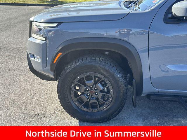Photo of 2022 Boulder Grey Pearl Nissan Frontier