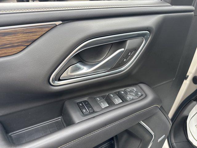 Photo of 2021 Empire Beige Metallic Chevrolet Suburban