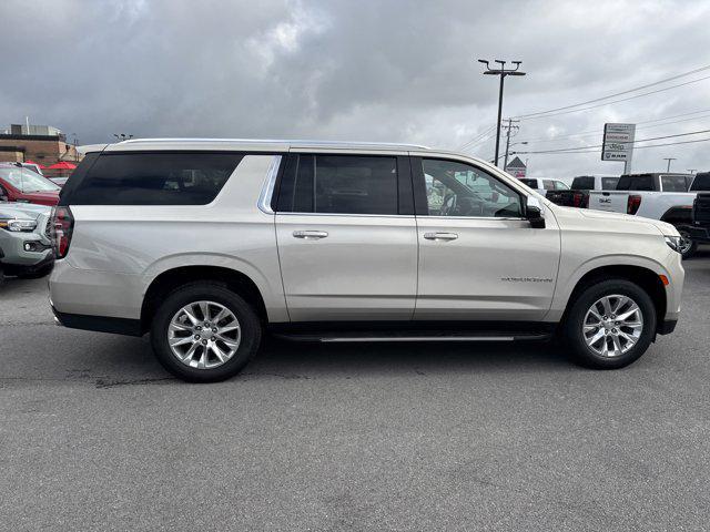 Photo of 2021 Empire Beige Metallic Chevrolet Suburban