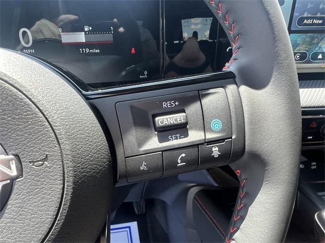 Photo of 2025 Scarlet Nissan Kicks