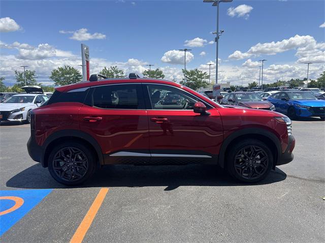 Photo of 2025 Scarlet Nissan Kicks