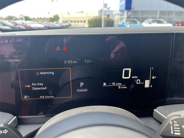 Photo of 2025 Super Black Nissan Kicks