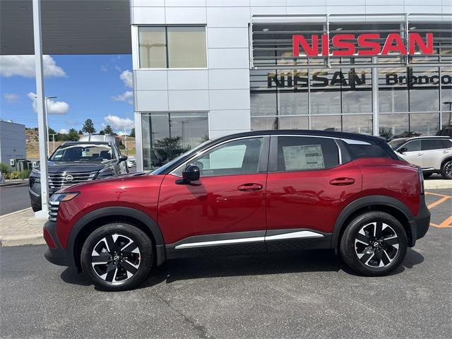 Photo of 2025 Super Black Nissan Kicks