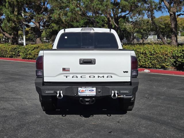 Photo of 2022 White Toyota Tacoma