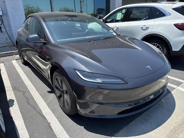 Photo of 2024 Gray Tesla Model 3