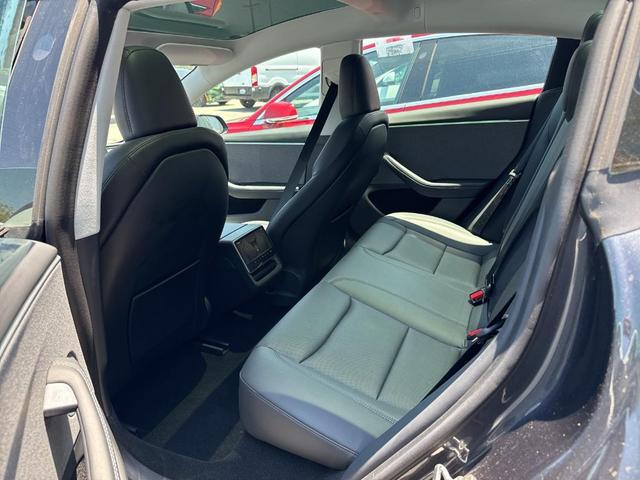 Photo of 2024 Gray Tesla Model 3