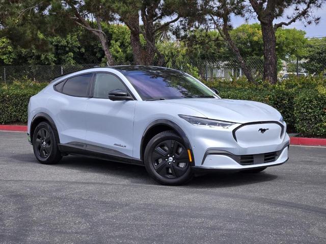 2022 Ford Mustang Mach-e
