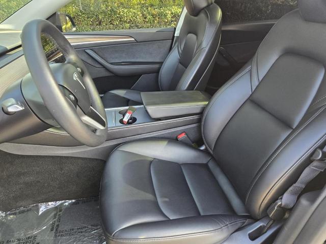 Photo of 2025 Black Tesla Model Y
