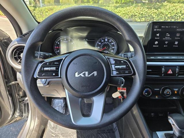 Photo of 2022 Gravity Gray Kia Forte