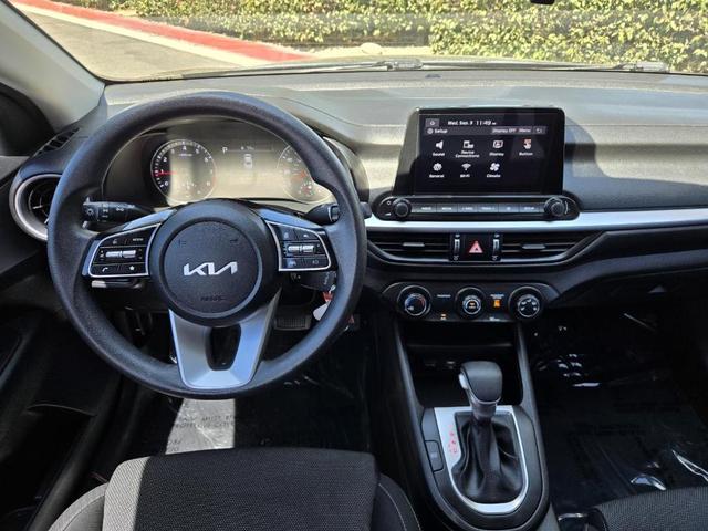 Photo of 2022 Gravity Gray Kia Forte