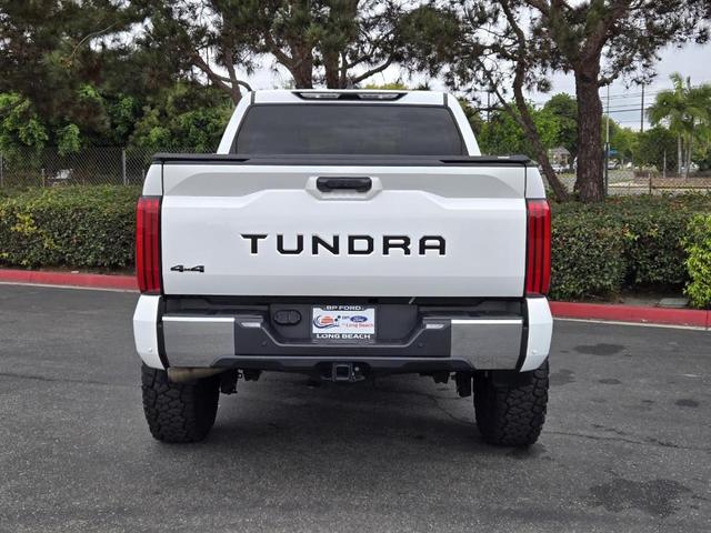 Photo of 2022 White Toyota Tundra