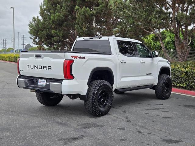 Photo of 2022 White Toyota Tundra
