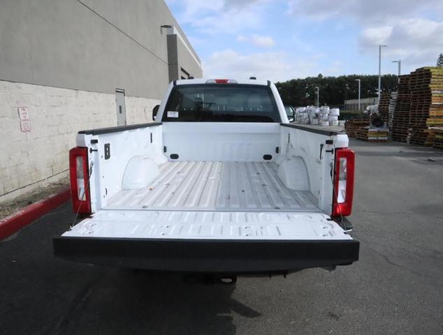 Photo of 2024 Oxford White Ford F-350
