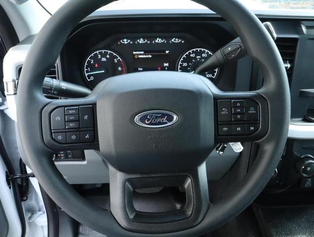 Photo of 2024 Oxford White Ford F-350