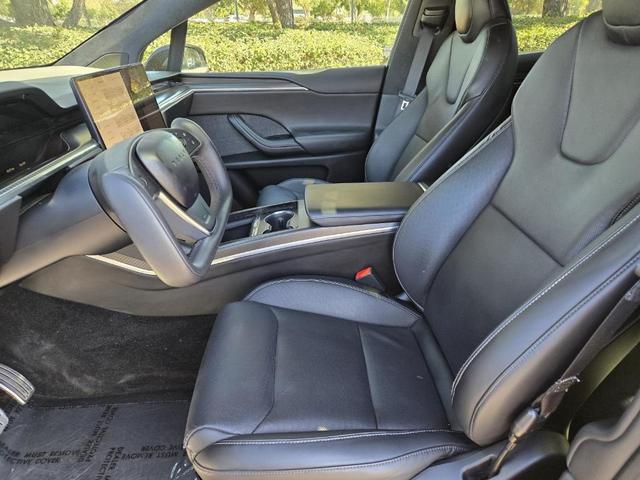 Photo of 2022 Black Tesla Model X