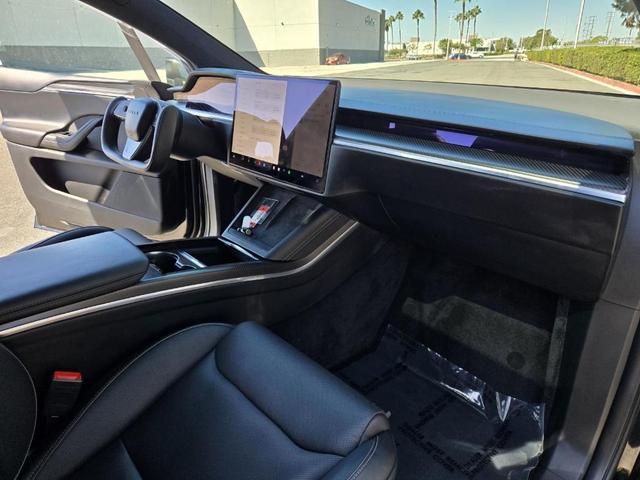 Photo of 2022 Black Tesla Model X