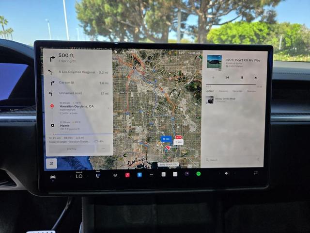 Photo of 2022 Black Tesla Model X