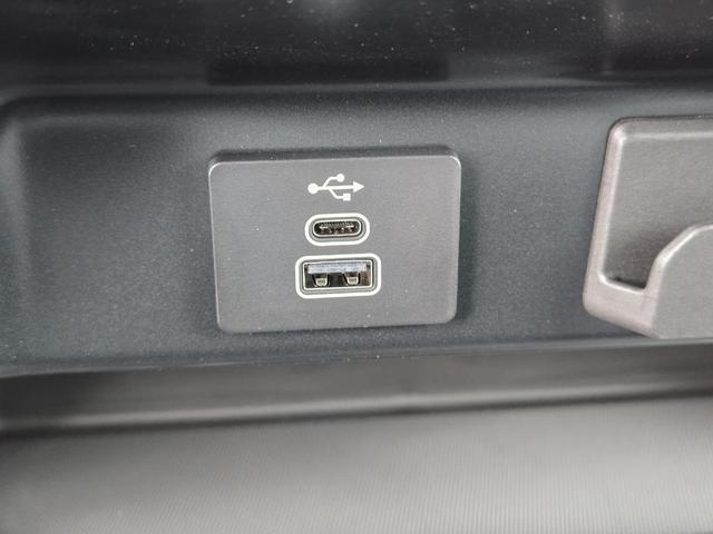 Photo of 2025 Oxford White Ford F-150