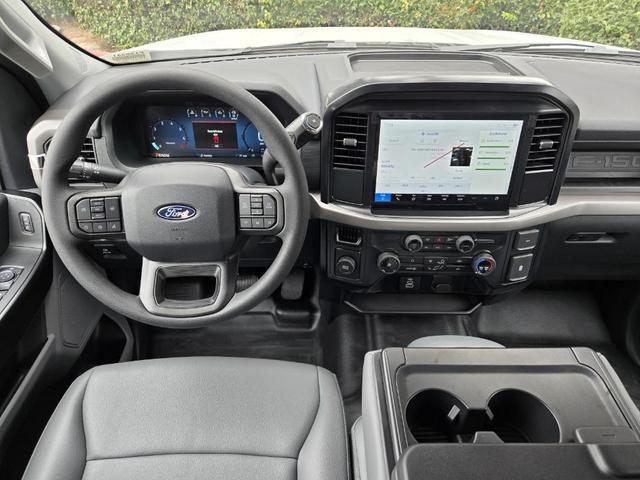 Photo of 2025 Oxford White Ford F-150