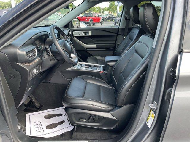 Photo of 2022 Carbonized Gray Metallic Ford Explorer
