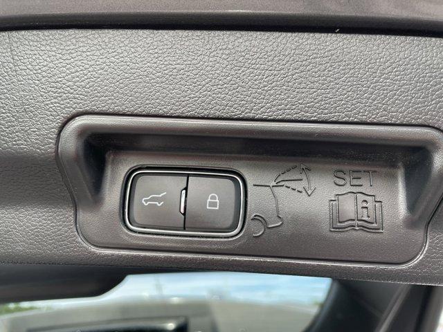 Photo of 2022 Carbonized Gray Metallic Ford Explorer