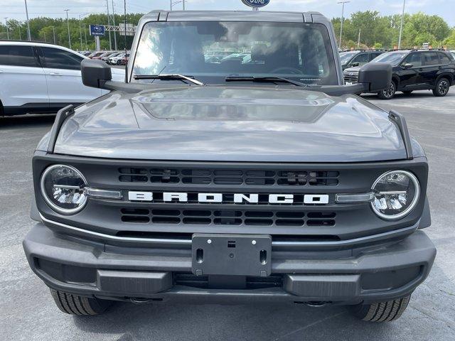 Photo of 2025 Gray Metallic Ford Bronco