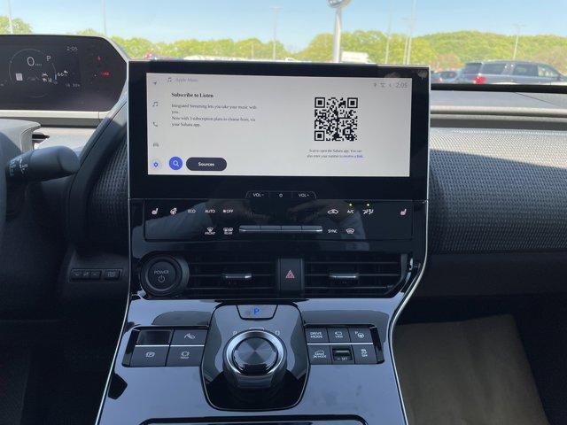 Photo of 2025 Pearl Subaru Solterra