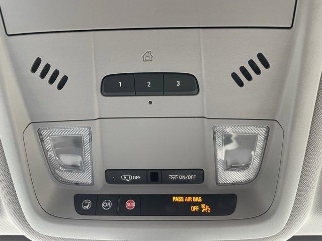 Photo of 2023 Summit White GMC Terrain