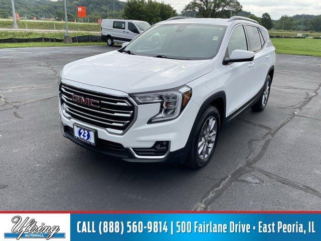 Photo of 2023 Summit White GMC Terrain